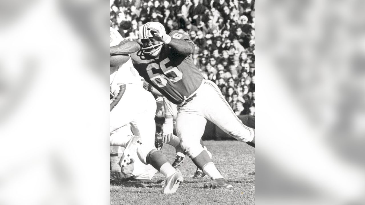 Houston Antwine, Member of Patriots' 50th Anniversary Team, Dies at Age 72  