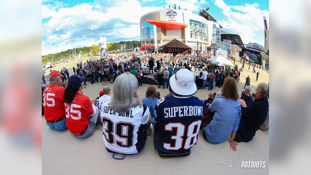 New England Patriots: Matt Light will brighten up the Hall