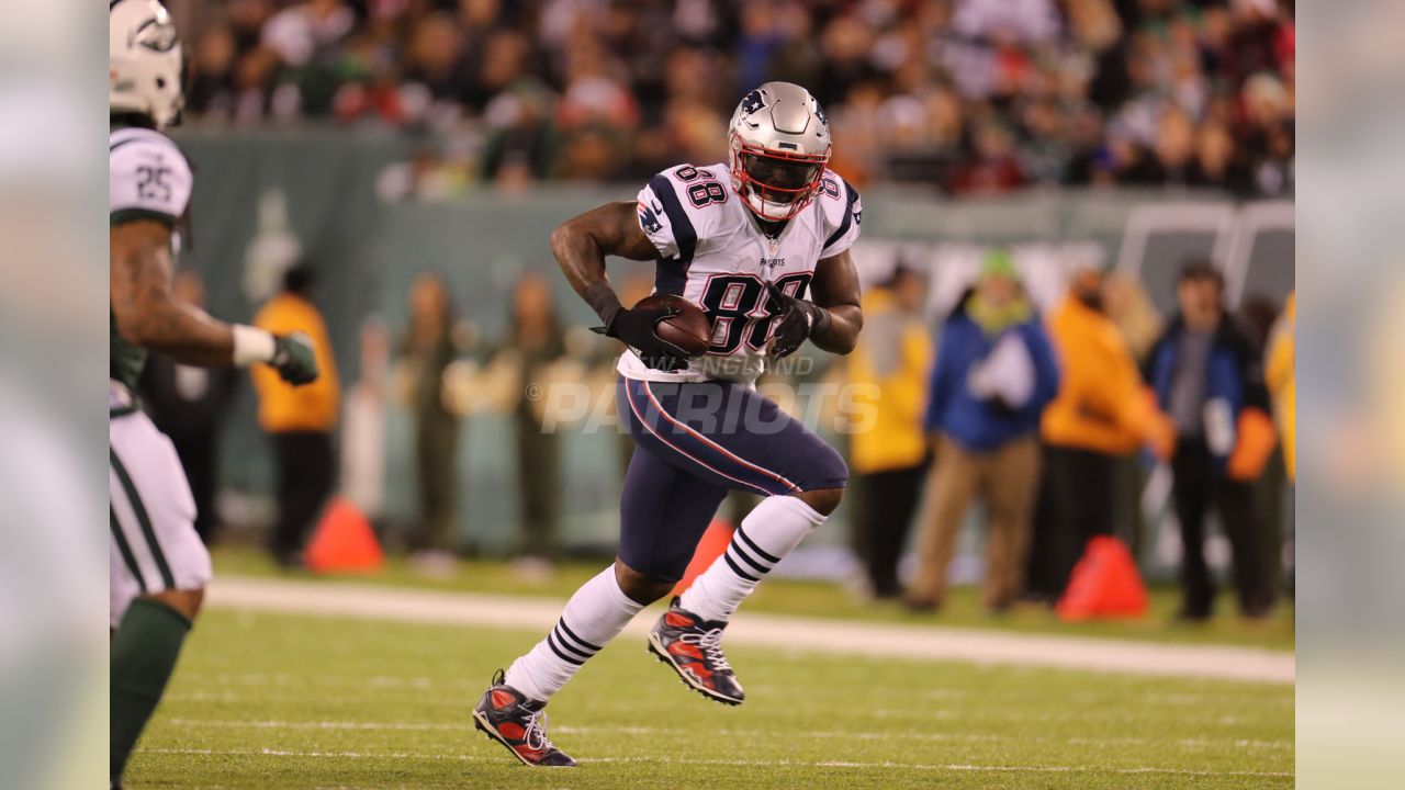 Patriots claim Martellus Bennett off waivers