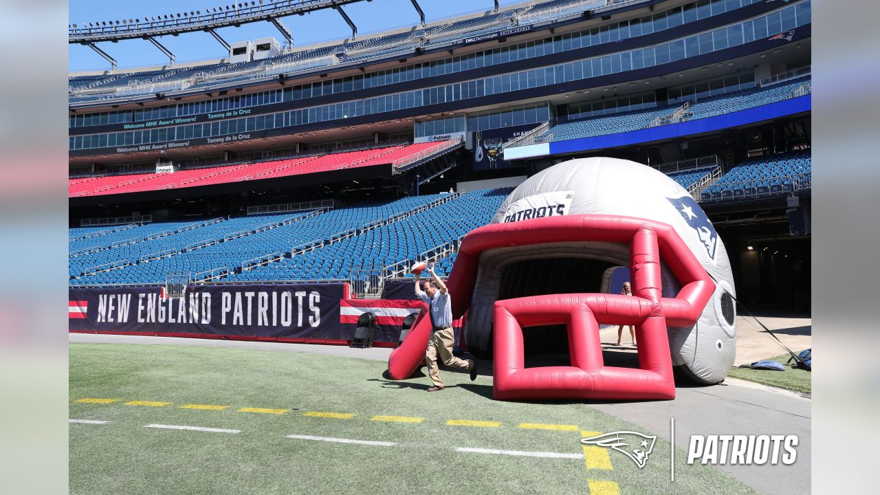 Inflatable Football Helmet Tunnel – MVP Visuals