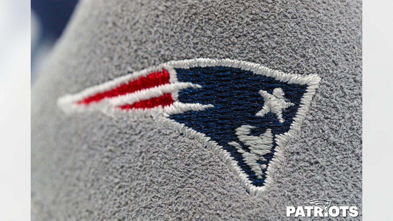 Photos: Patriots unveil Nike Air Force 1 Flyknit Sneakers