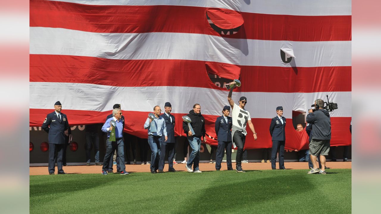 Red Sox fans fill Fenway Park for Opening Day