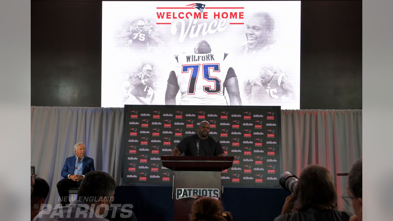 Vince Wilfork Signs Patriots Contract to Officially Retire with Franchise, News, Scores, Highlights, Stats, and Rumors