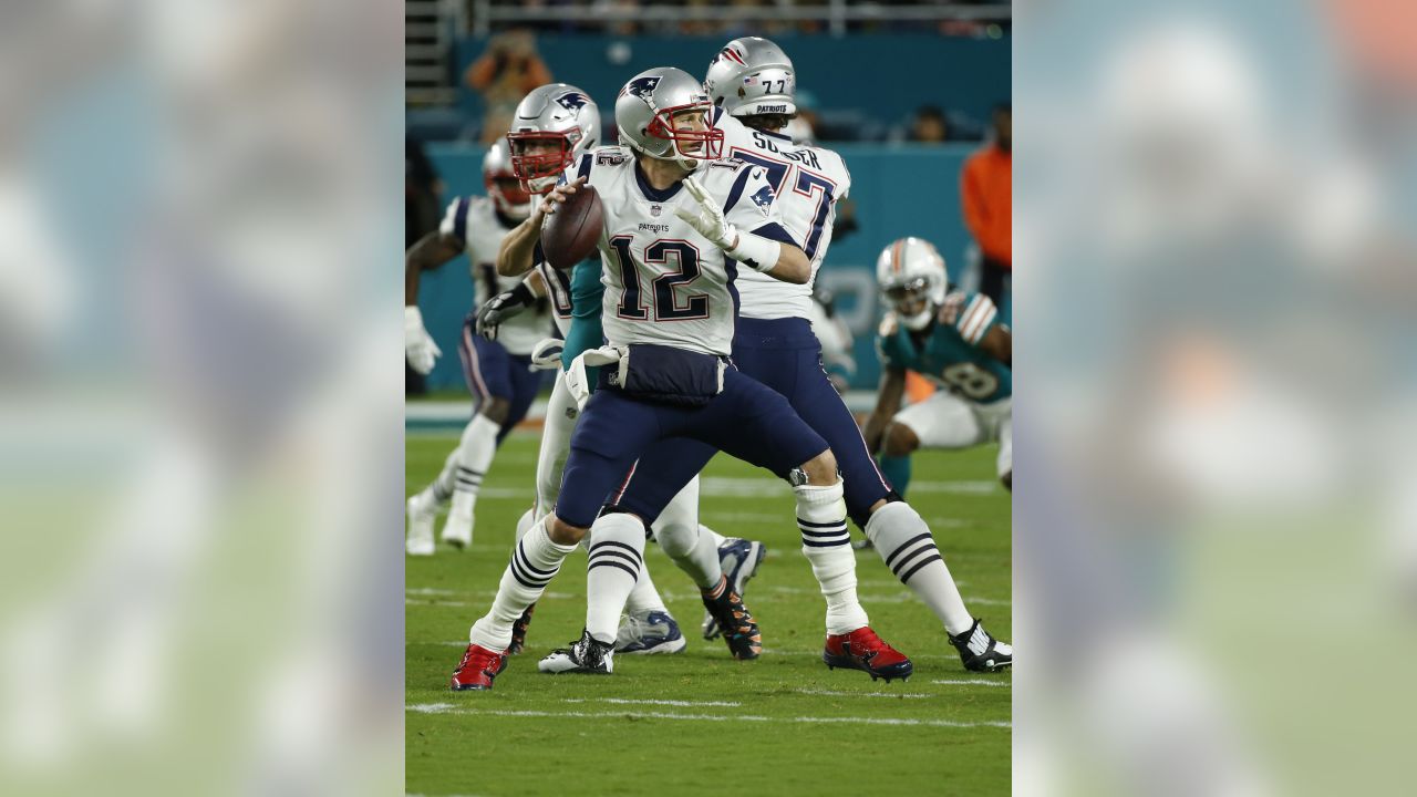 Miami Gardens, Florida, USA. 1st Dec, 2019. The Miami Dolphins players  enter the field to play an NFL football game against the Philadelphia Eagles  at the Hard Rock Stadium in Miami Gardens