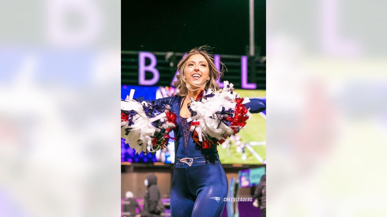 Patriots Cheerleaders on X: Congrats to 5th year Vet, Julia, who will be  representing the squad and the @Patriots at the 2022 Pro Bowl in Las Vegas!   / X