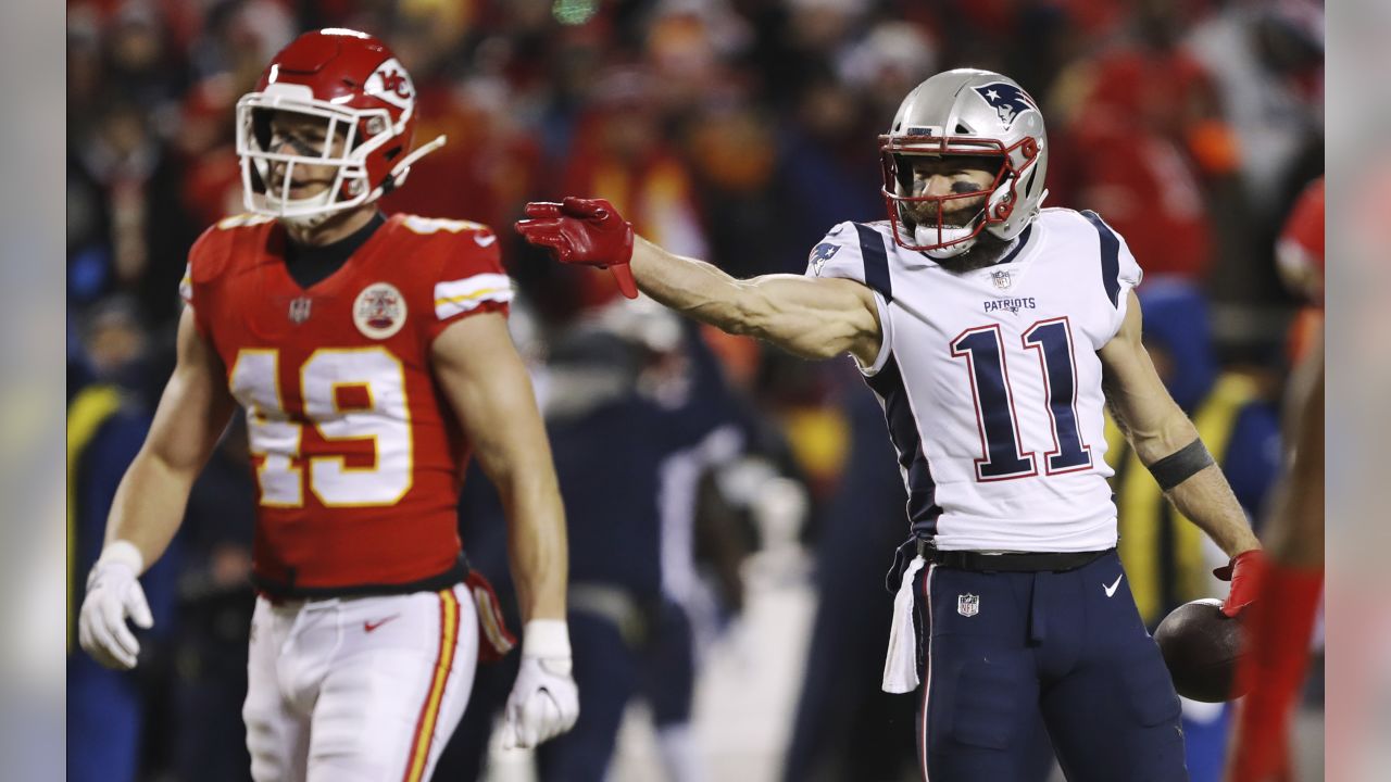 Photos: Patriots celebrate as 2019 AFC East Division Champs