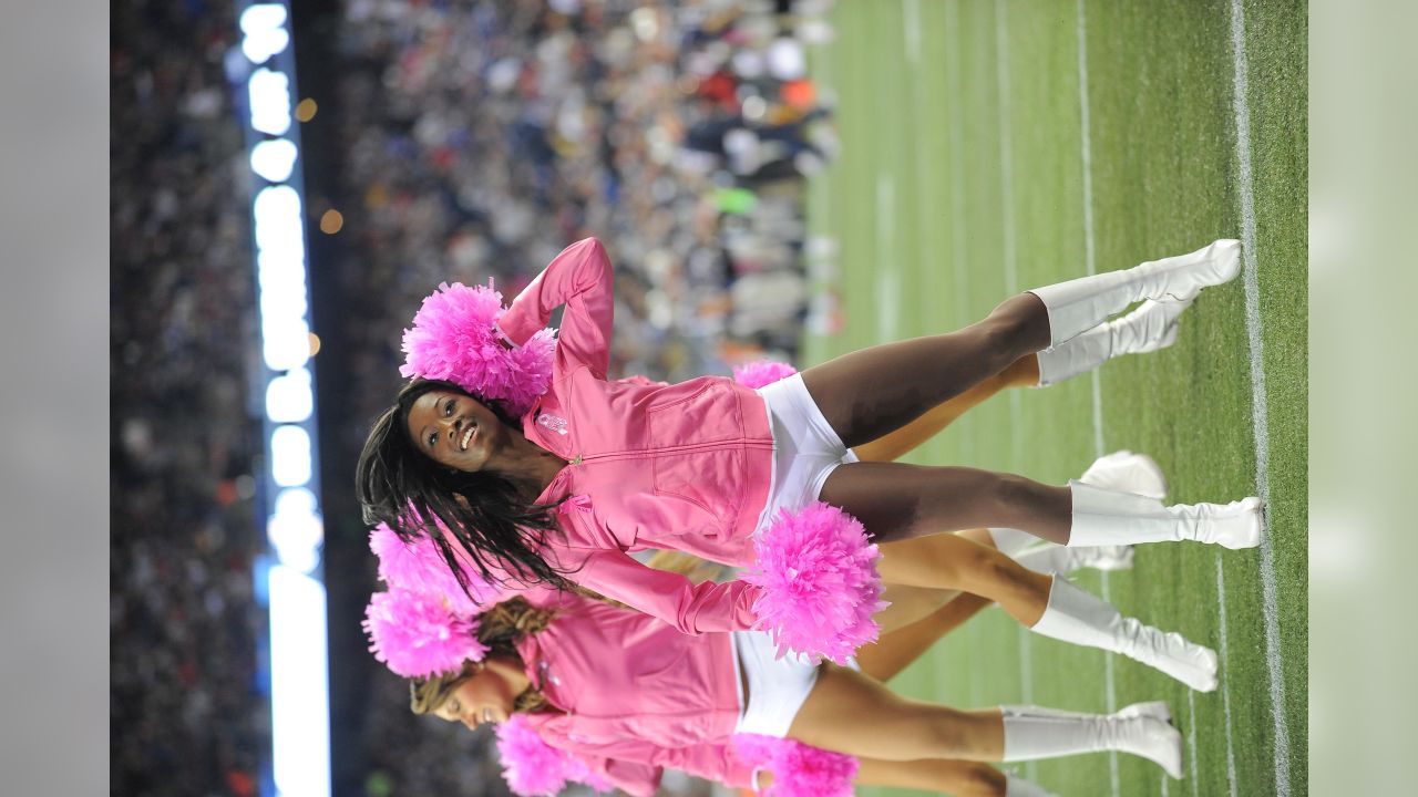 Photos: NFL cheerleaders wear pink for Breast Cancer Awareness Mo