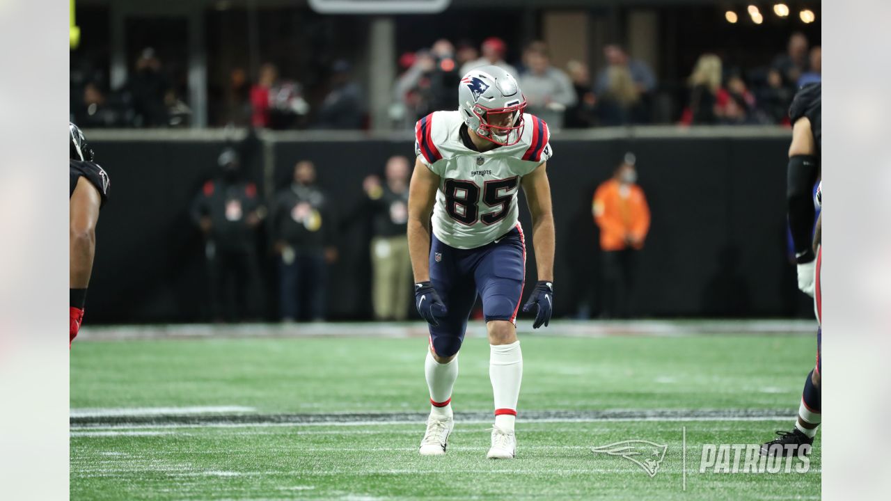 Falcons vs. Patriots: Atlanta to wear black throwbacks in Week 11