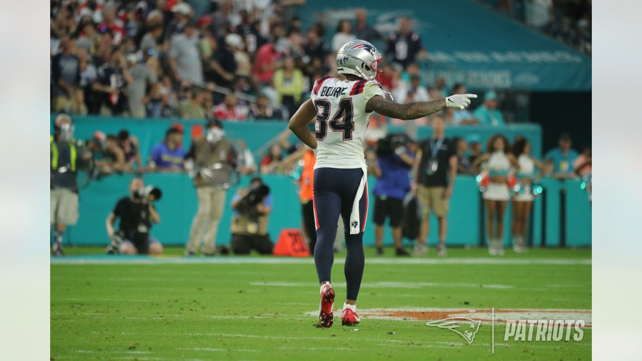 Photo Gallery: Dolphins v. Patriots, Sunday, January 9, 2022