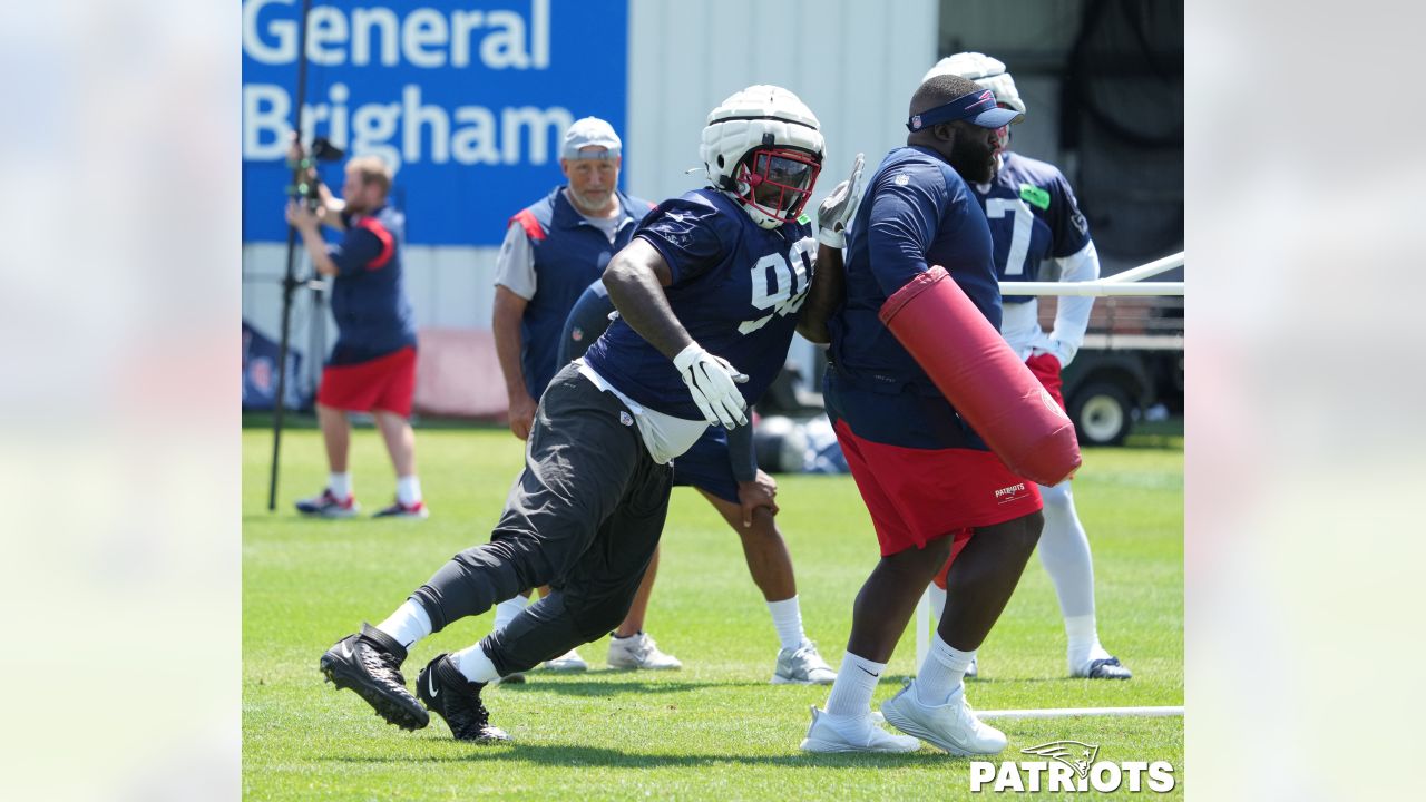 8,267 Patriots Training Camp At Gillette Stadium Photos & High Res