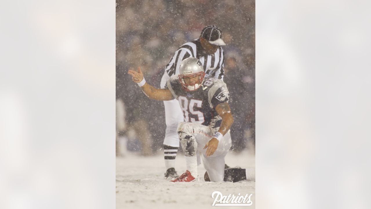 Tom Brady fumble ruled an incomplete pass leads to Patriots beating Raiders  16-13 in 2002 – New York Daily News