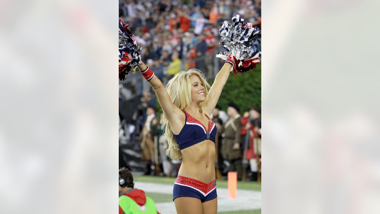 NFL cheerleaders in 2015 season