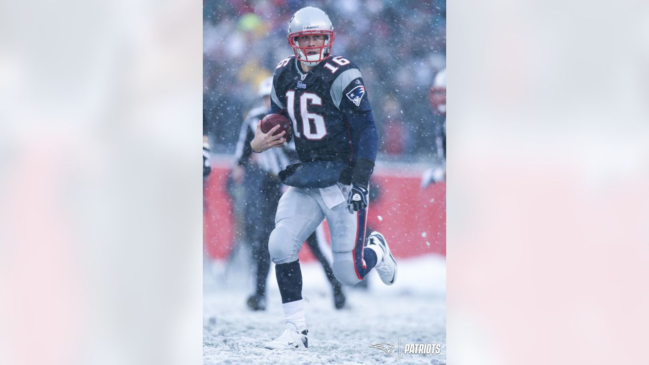 Throwback Photos: Patriots vs. Cardinals in the snow, presented by Empower