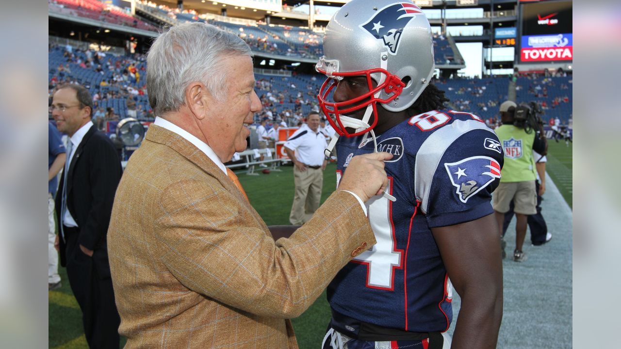 New England Patriots - Today's game program cover, featuring today's  honorary captain and Super Bowl XXXIX MVP Deion Branch.