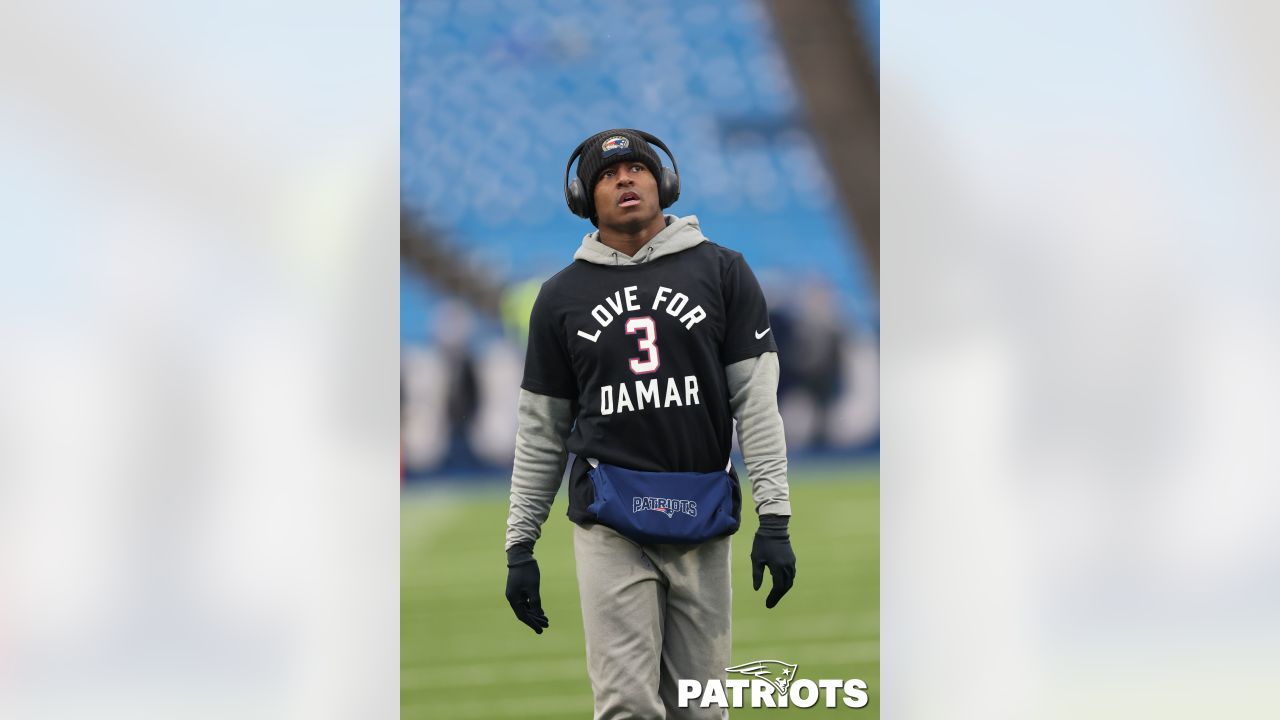 Photos: Patriots Players Wear 'Love For Damar' T-shirts Prior to Week 18  Game vs. Buffalo Bills