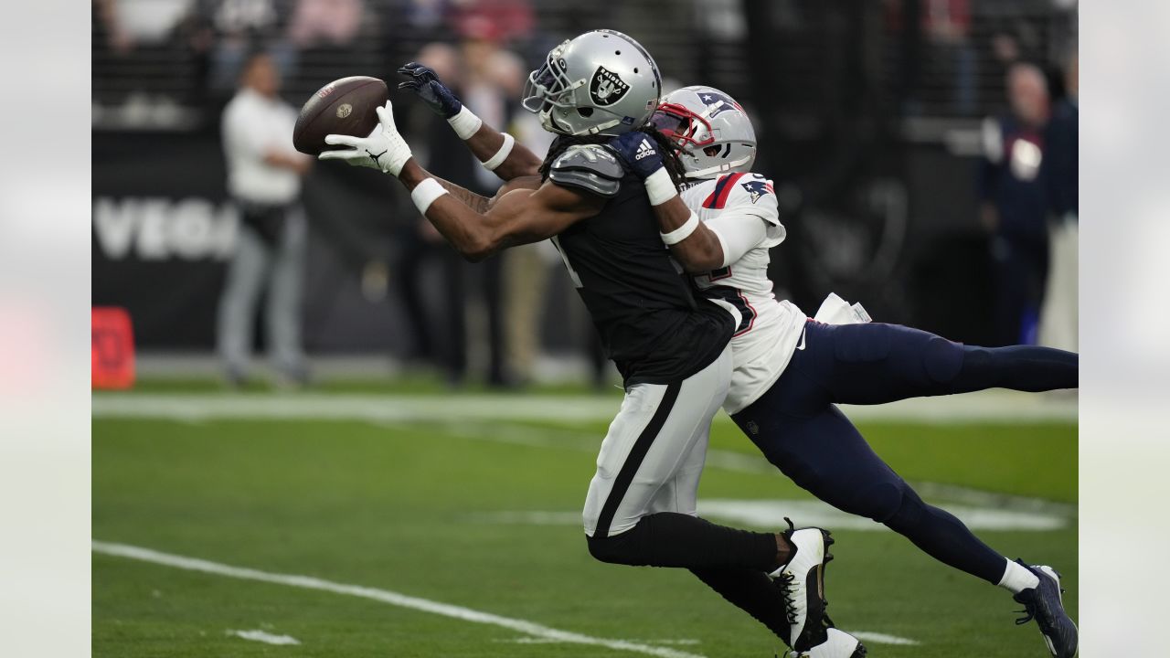 Photos: Patriots at Raiders Week 15