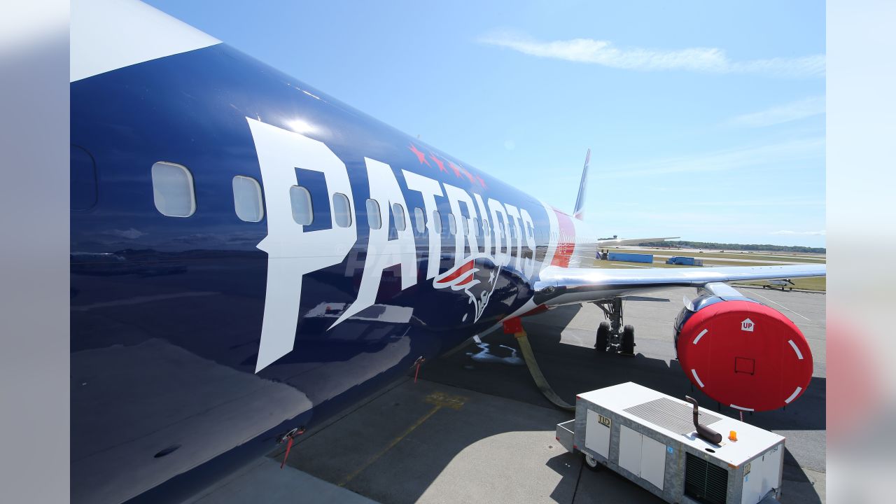 Patriots plane arrives in Providence