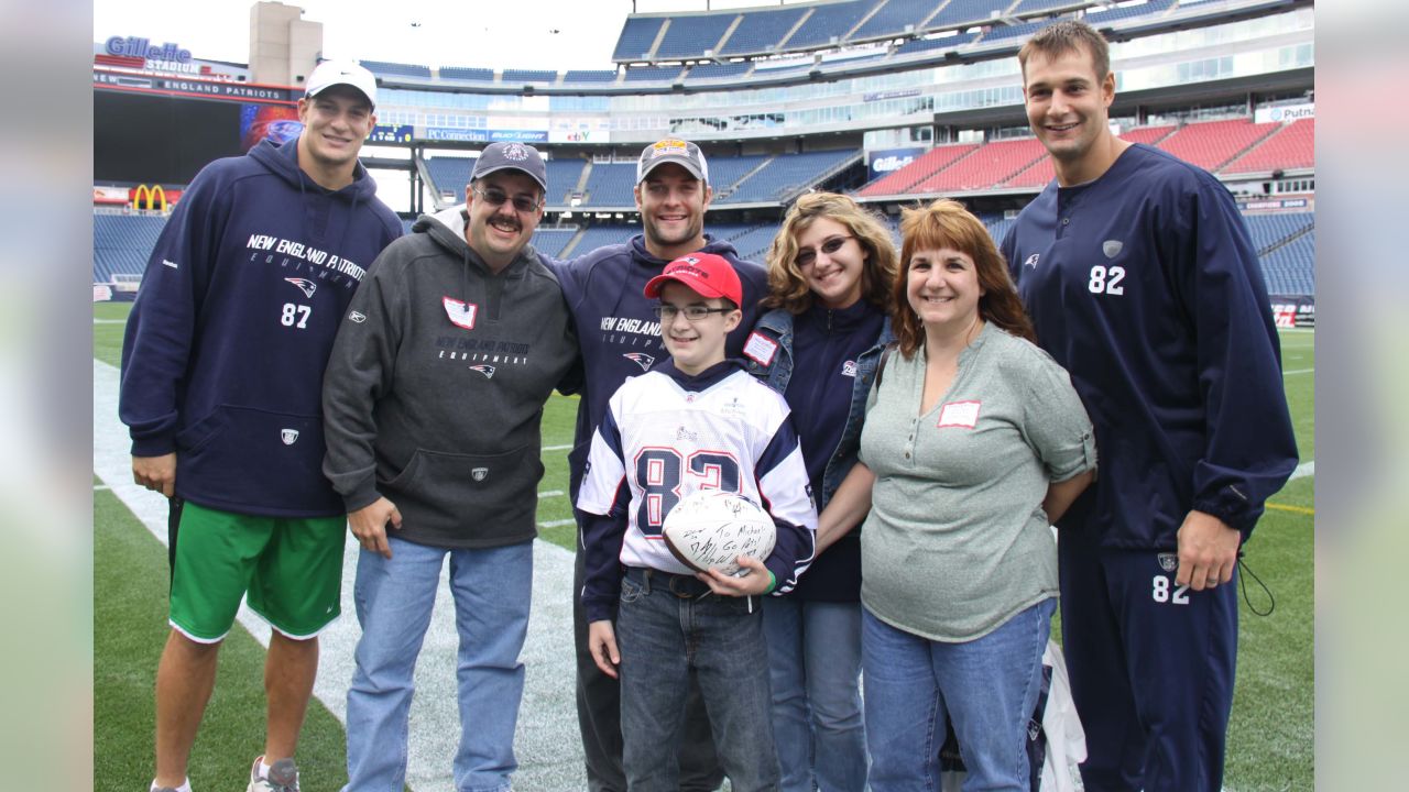 Tom Brady heaps praise on Wes Welker in trailer for former