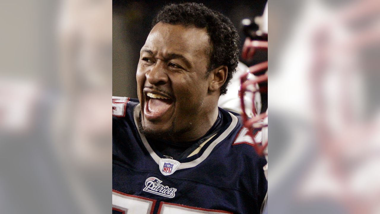 363 Patriot Willie Mcginest Stock Photos, High-Res Pictures, and Images -  Getty Images