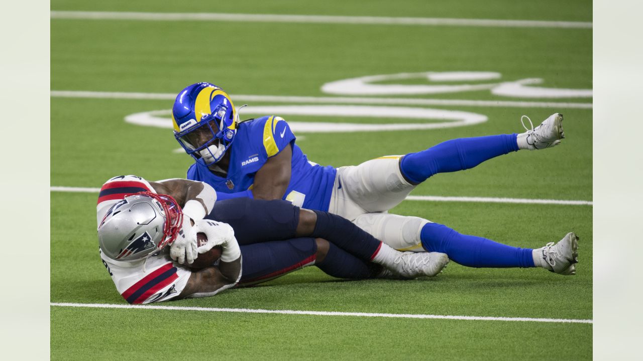 Patriots come up empty, get run over by Rams in falling to 6-7 - The Boston  Globe