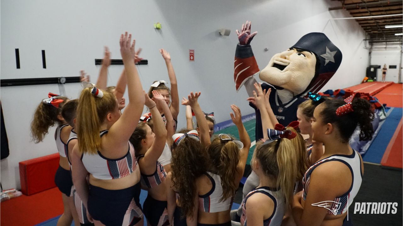 Patriots Cheerleaders participate in Papa Gino's Pizza and Pom Poms