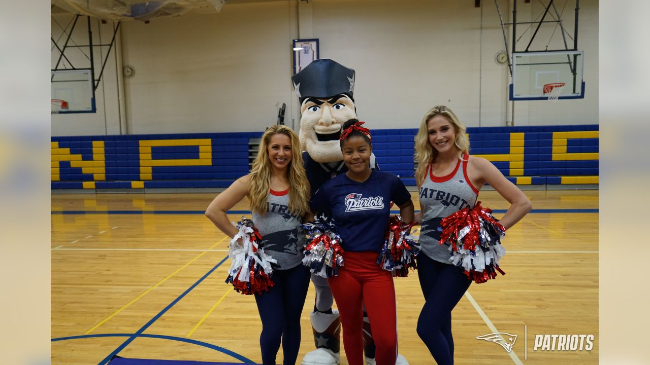 Patriots Cheerleaders participate in Papa Gino's Pizza and Pom Poms