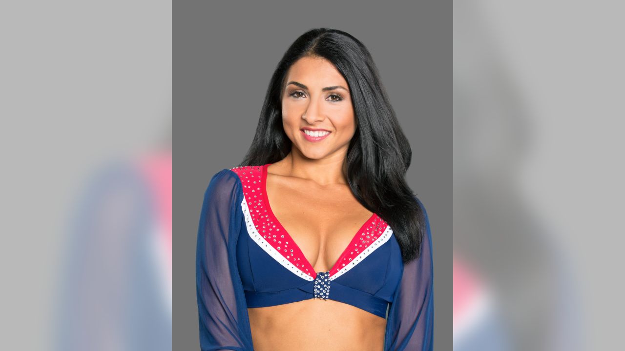 New England Patriots Cheerleaders Poster (FC105-Top T0315)