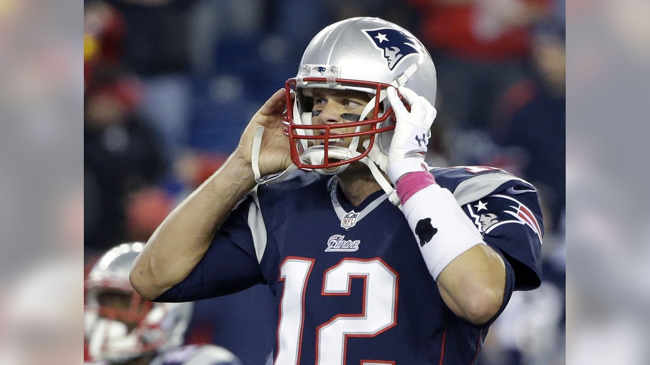 Brady Back In Form, Patriots Beat Bengals 43-17