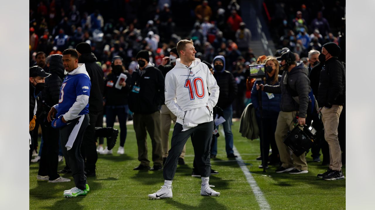 Mac Jones wins 'Thread the Needle' event at Pro Bowl Skills Showdown