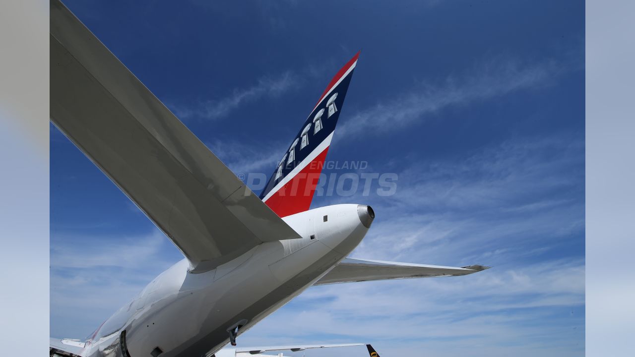 Patriots plane arrives in Providence