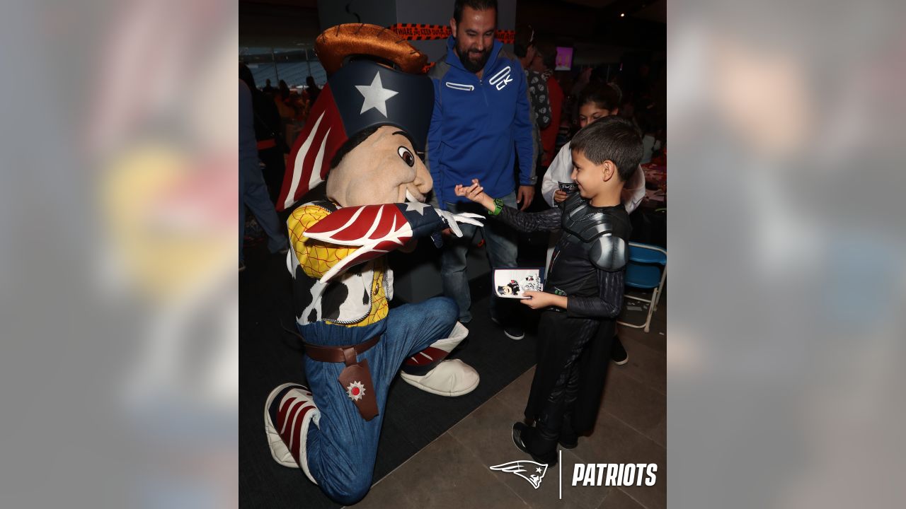 Patriots fans, put on your game faces for Halloween – Boston Herald