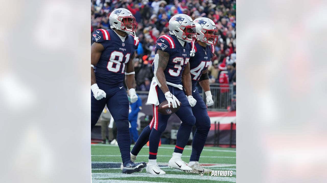 Best of Bills vs. Patriots game photos