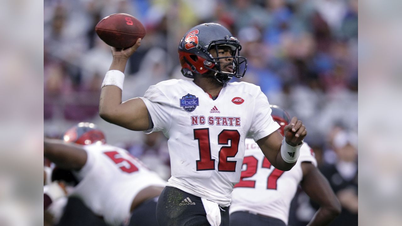 Jacoby Brissett wore Patriots' quarterback 'wolfpack' to Super Bowl LI