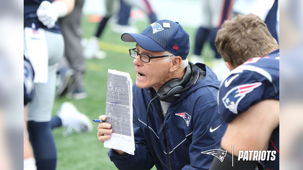 Patriots' Scarnecchia has left mark on linemen