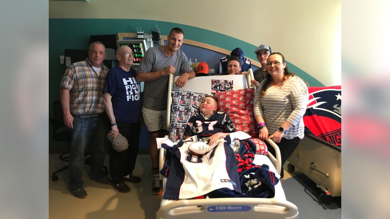 Rob Gronkowski and other Patriot players reach out to support 7-year-old  boy with brain tumor 