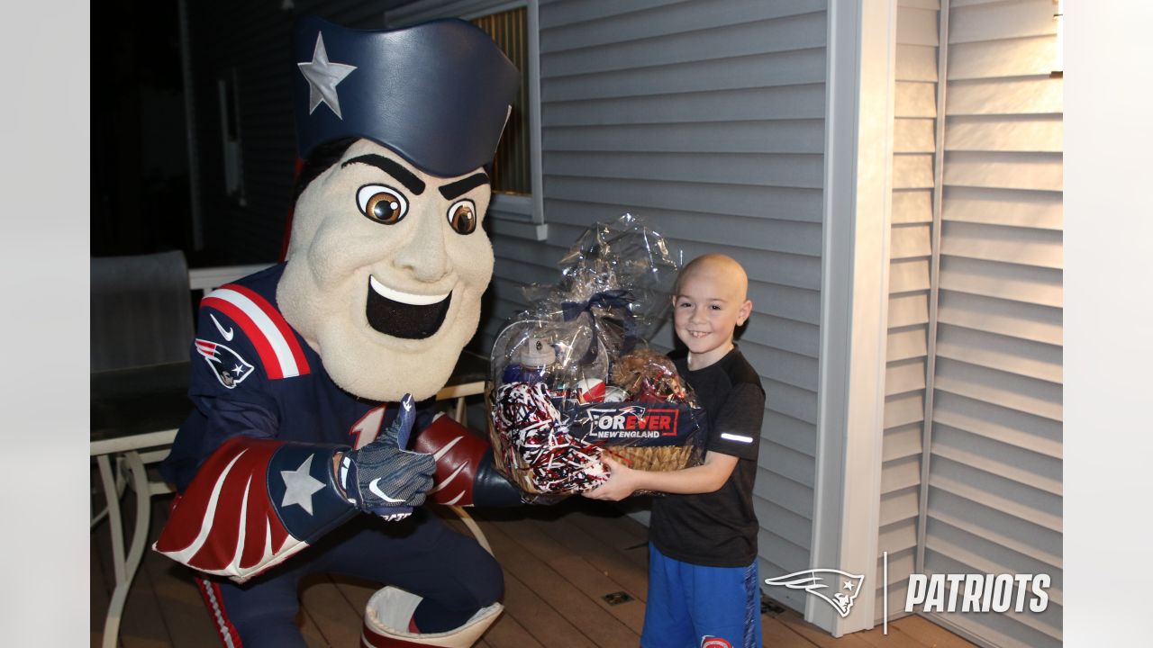 Patriot Place & New England Patriots Foundation – Toy Drive