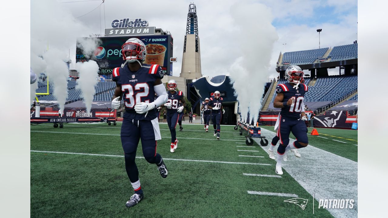 Bill Belichick wearing patch on visor to honor Fritz Pollard