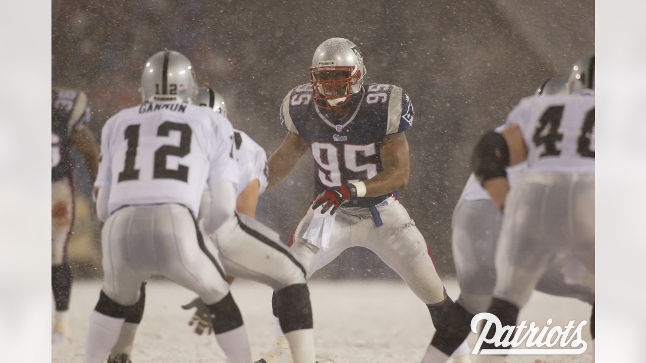 284 Raiders Patriots 2002 Stock Photos, High-Res Pictures, and