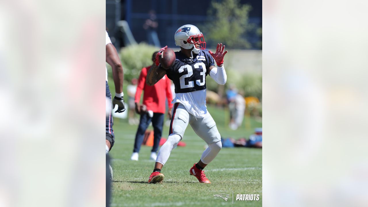 19 September 2010: New England Patriots safety Pat Chung (25