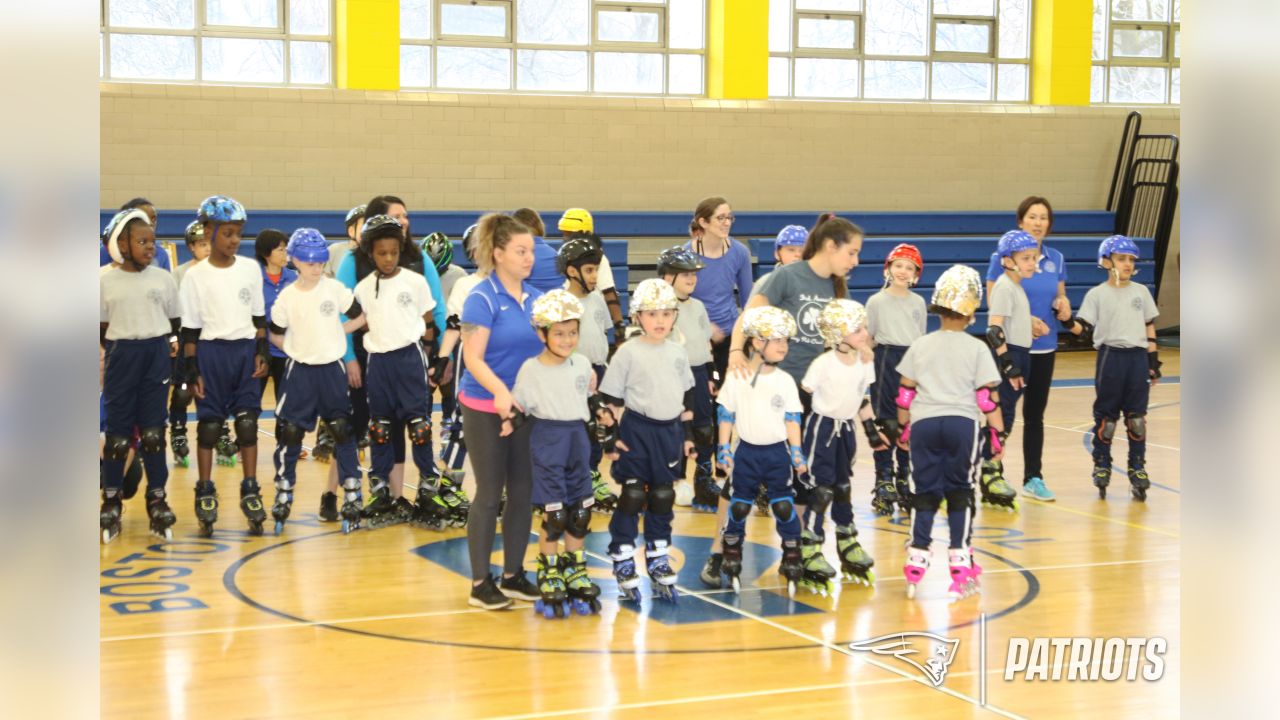 Rams Roll Into East L.A. For NFL Play 60 Youth Clinic