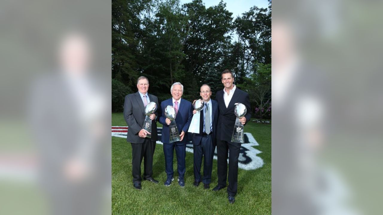 Robert Kraft hosts ceremony to present Patriots Super Bowl XLIX