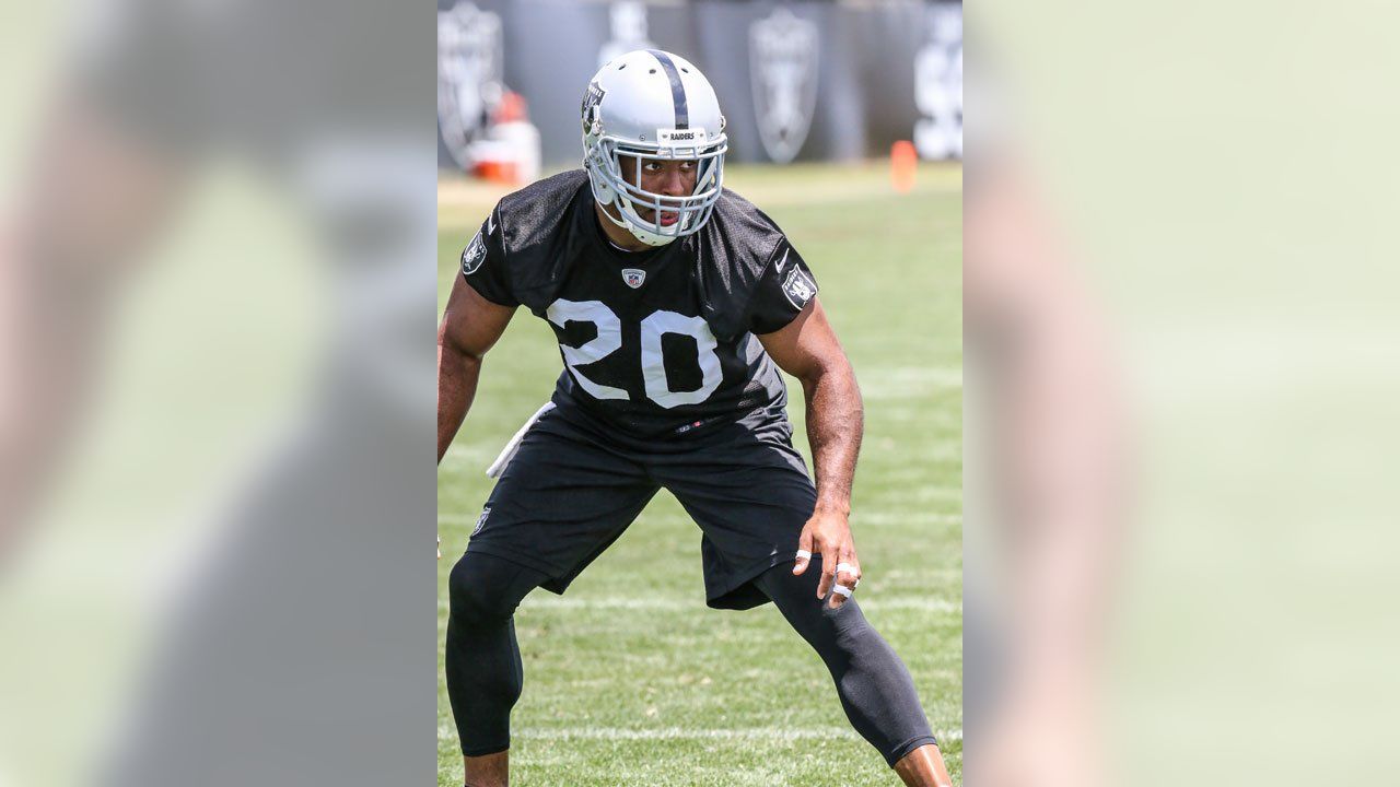 Raiders' Clelin Ferrell getting reps at DT