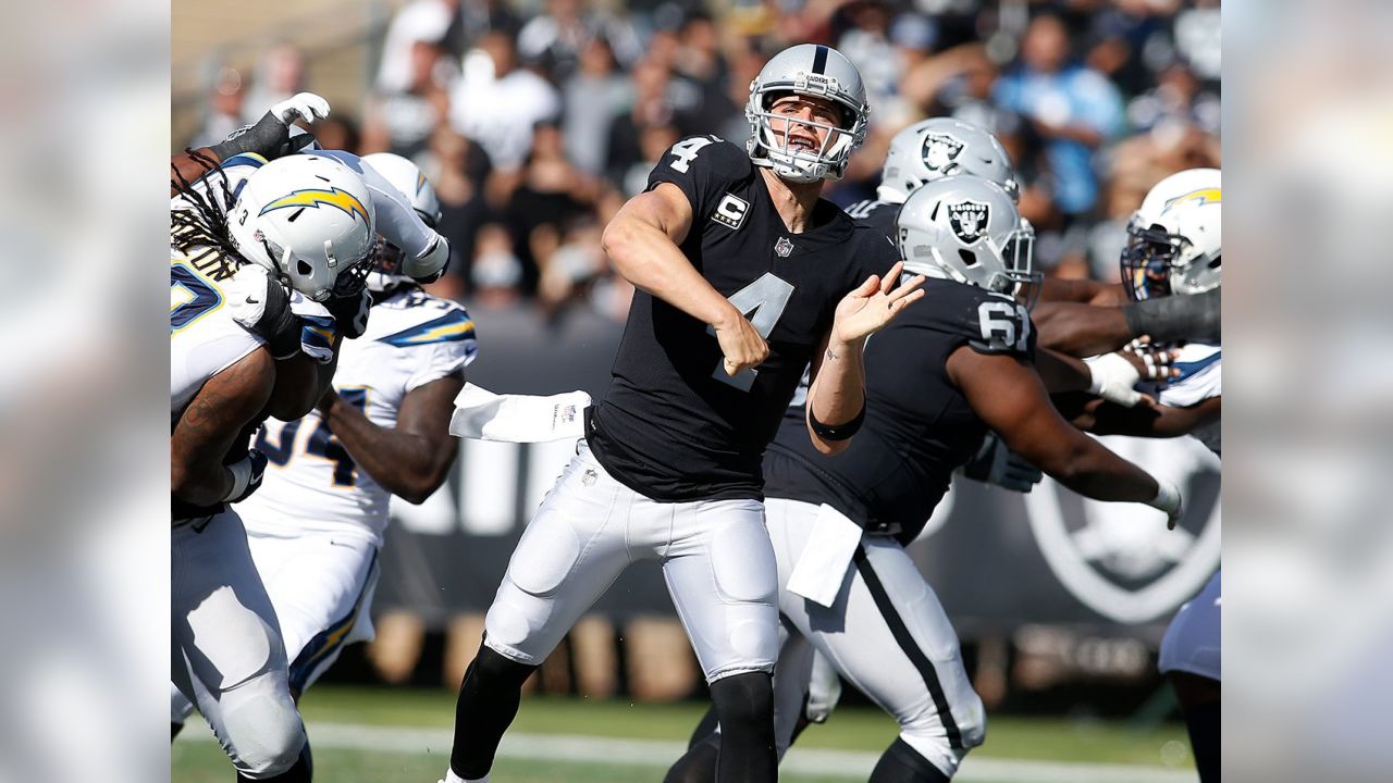 12,314 Chargers V Raiders Stock Photos, High-Res Pictures, and Images -  Getty Images