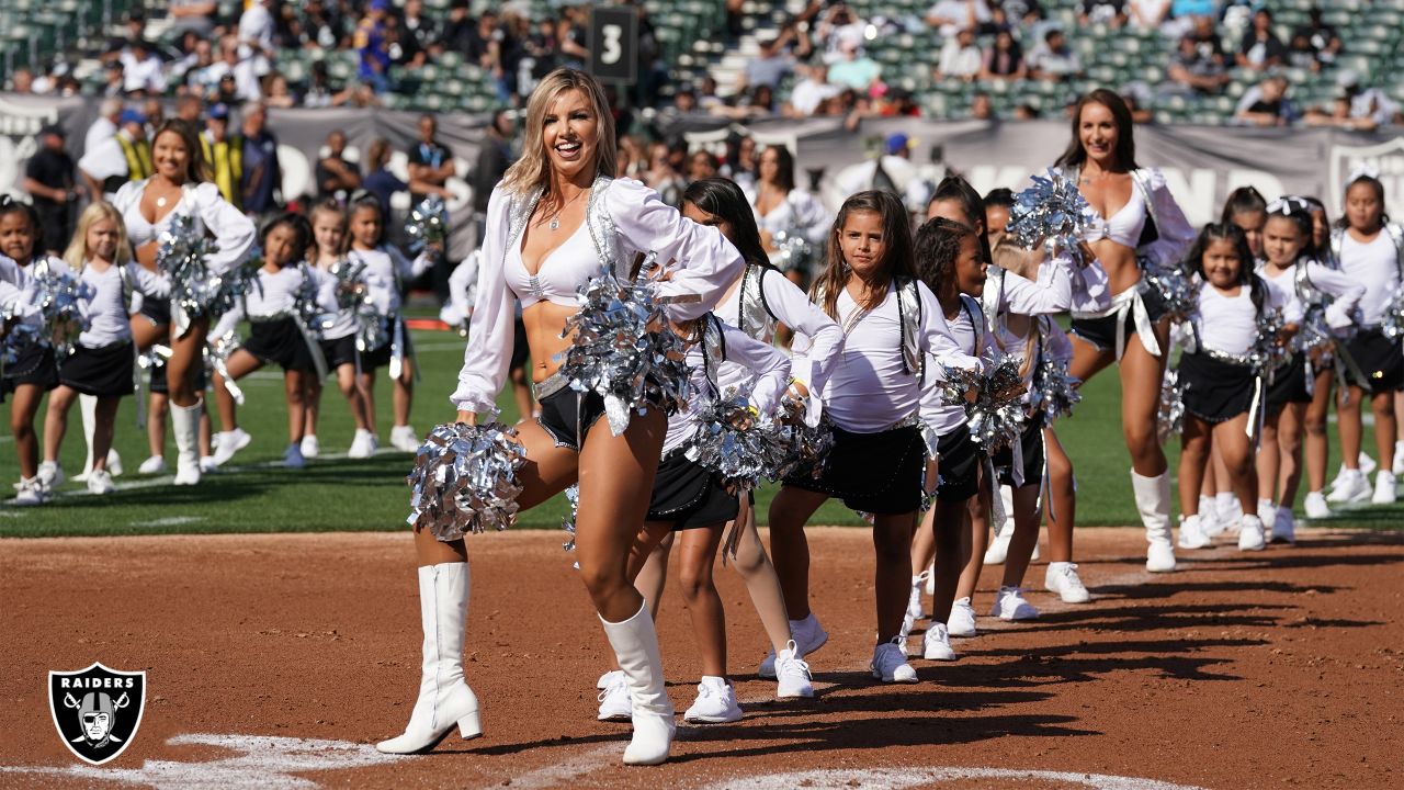 2019 Oakland Raiderette Mackenzie, Football's Fabulous Fem…