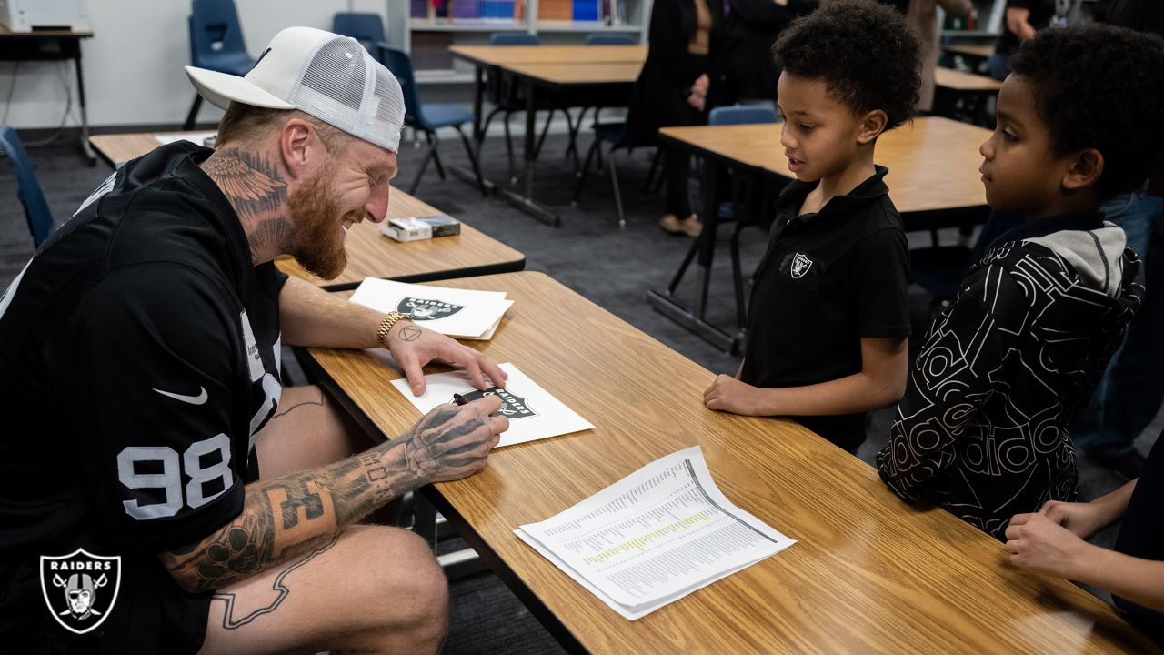 Raiders Video: Maxx Crosby Provides Meals For Las Vegas Children's Hospital  Staff - Raiders Newswire