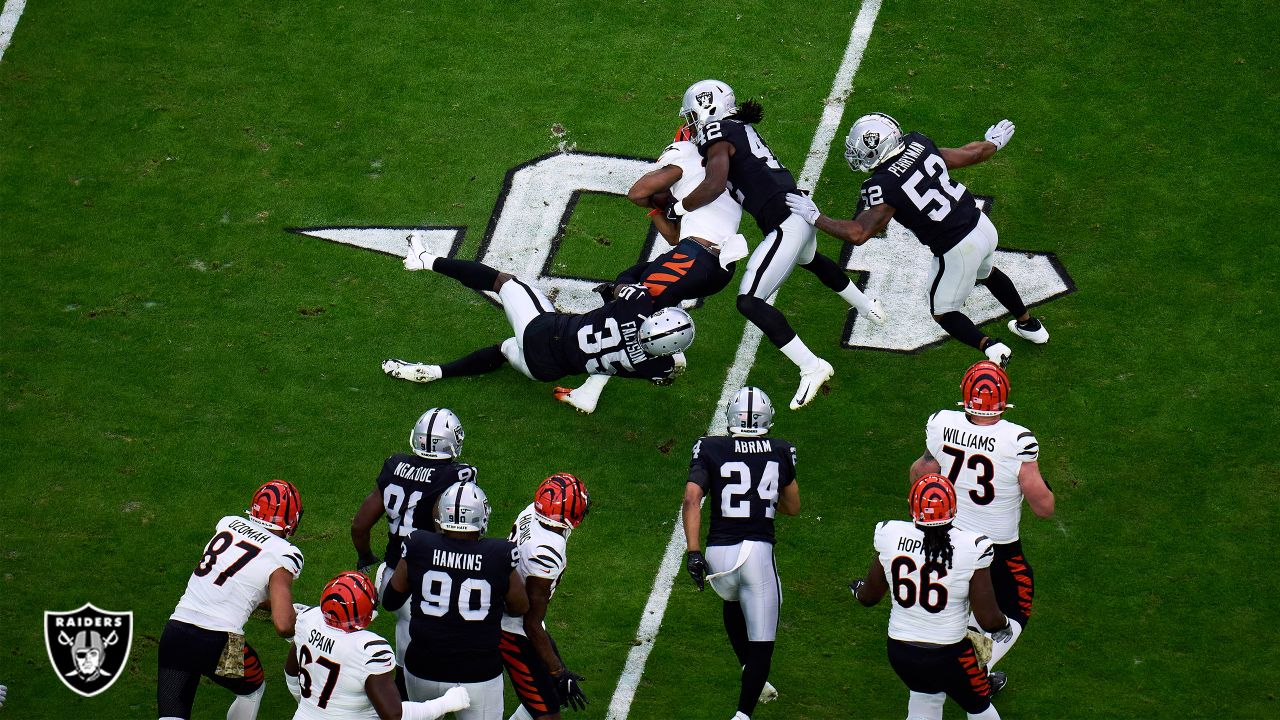 3,609 Cincinnati Bengals V Oakland Raiders Photos & High Res