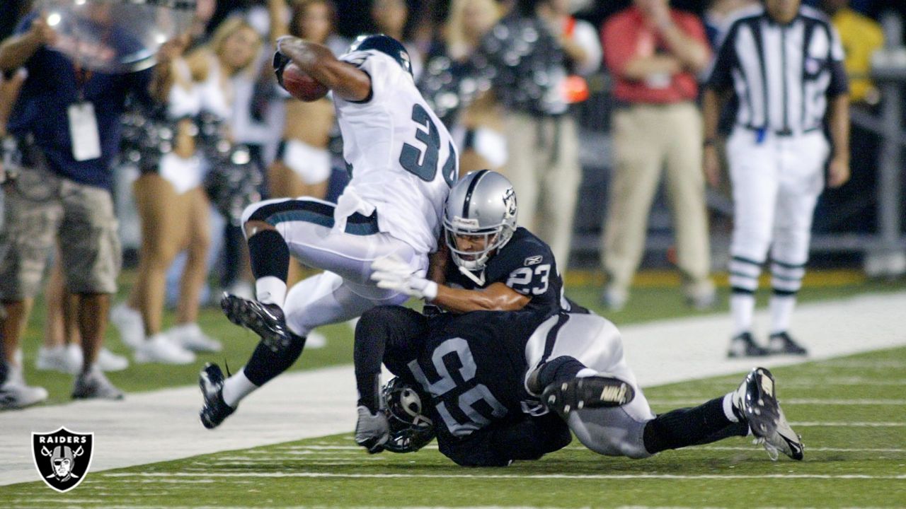 Throwback Thursday: Raiders take down the Eagles in the 2006 Hall of Fame  Game