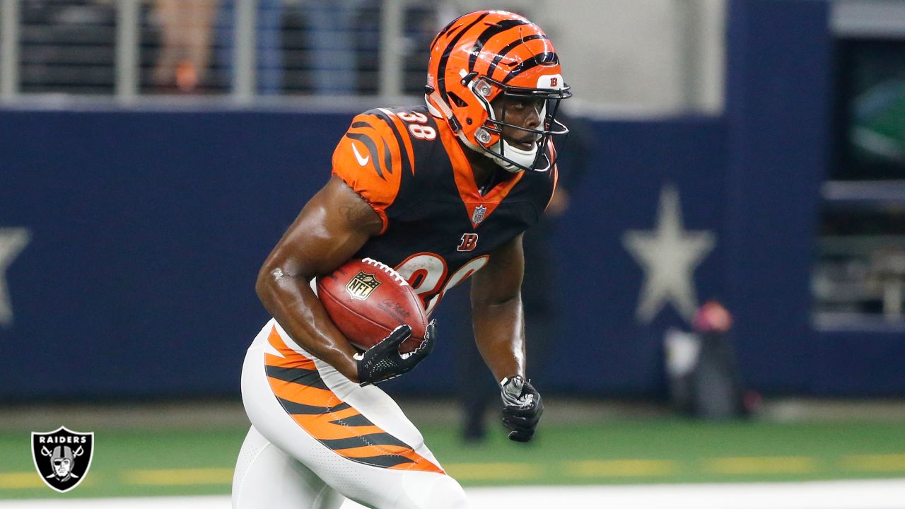 Raiders land Darius Phillips from Bengals: NFL Free Agency News