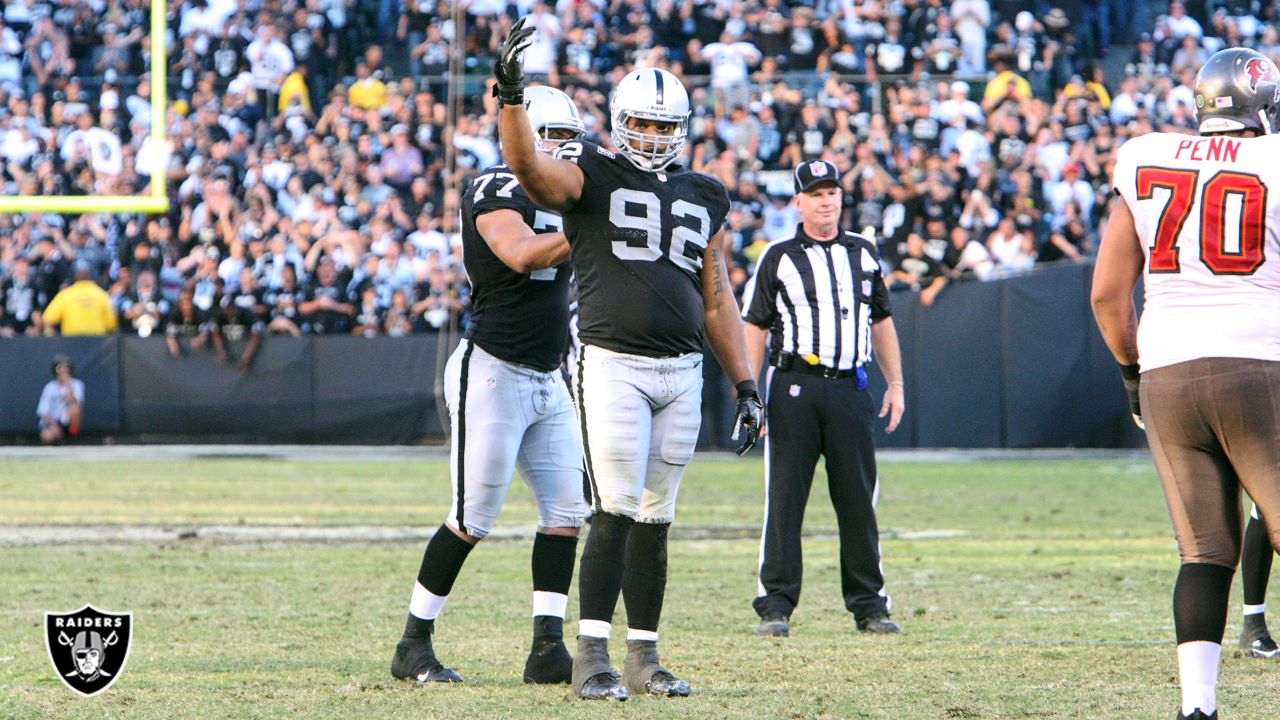 263 Oakland Raiders Richard Seymour Photos & High Res Pictures