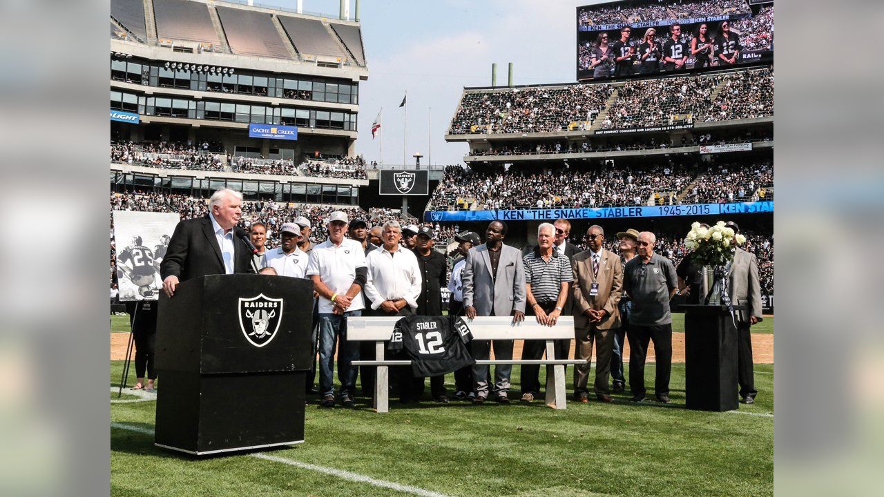 Raiders Pay Tribute to Hall of Fame Quarterback Ken Stabler